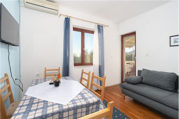 Apartman A4, na 5 osebe