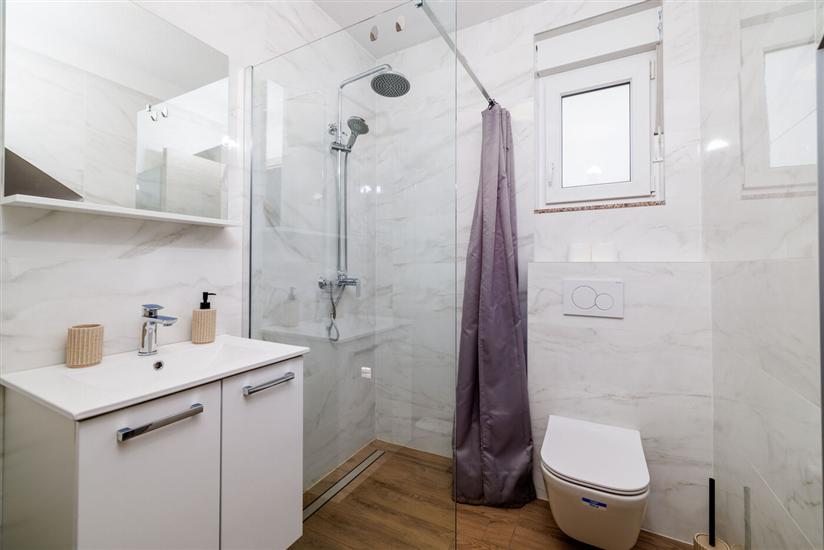 House K1, for 8 persons