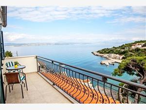 Apartment Marija Donja Krušica, Size 100.00 m2, Airline distance to the sea 30 m