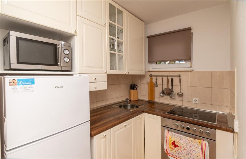 Apartment A1, for 5 persons