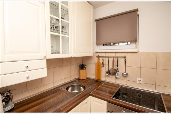 Apartment A1, for 5 persons