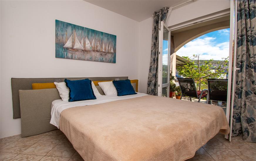 Apartment A1, for 5 persons