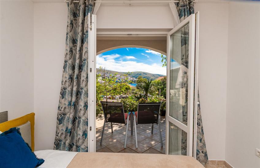 Apartment A1, for 5 persons