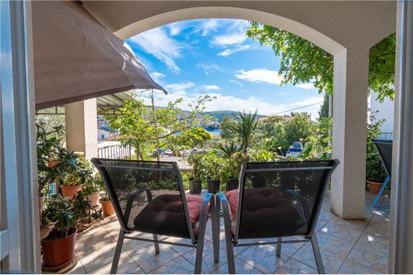 Apartment A1, for 5 persons