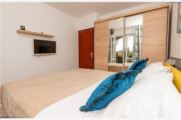 Apartment A1, for 5 persons