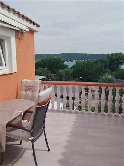 Apartman A4, na 3 osebe