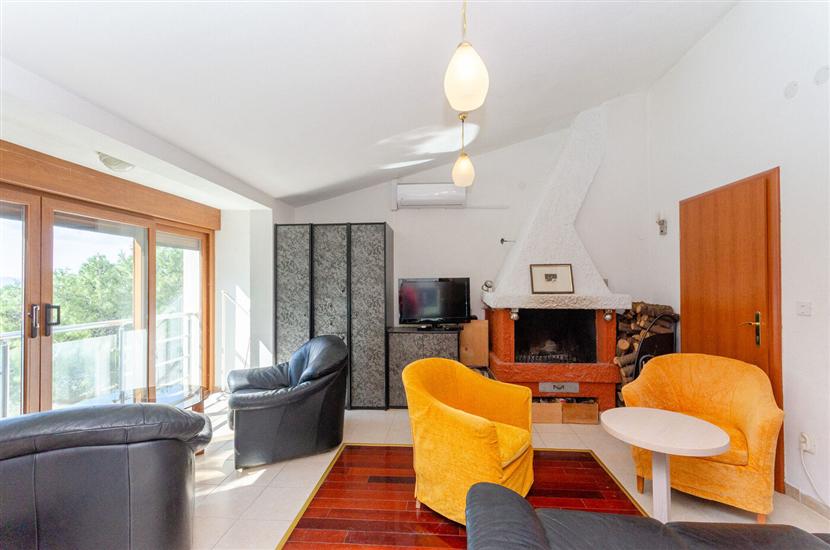 Apartment A7, for 4 persons