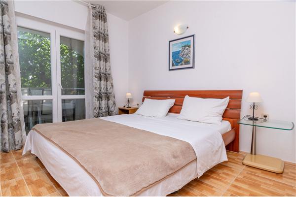 Apartment A2, for 5 persons