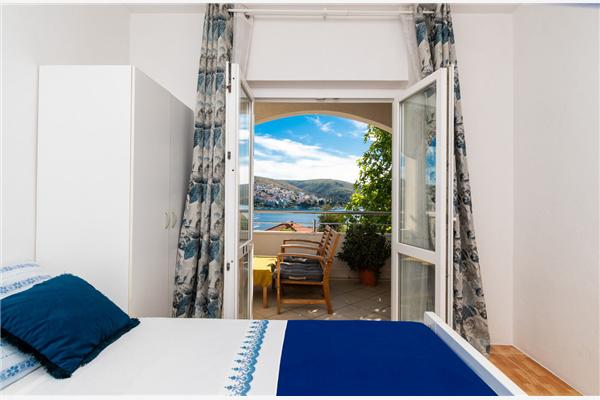 Apartment A2, for 5 persons