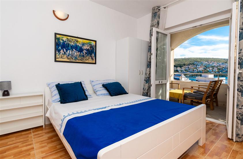 Apartment A2, for 5 persons