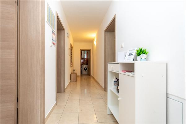 Apartman A1, na 8 osebe
