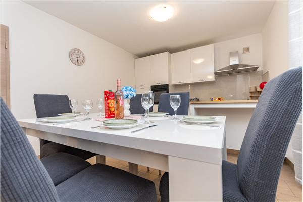 Apartman A1, na 8 osebe