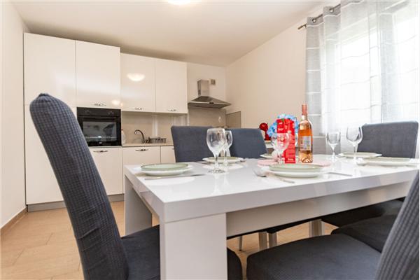Apartman A1, na 8 osebe