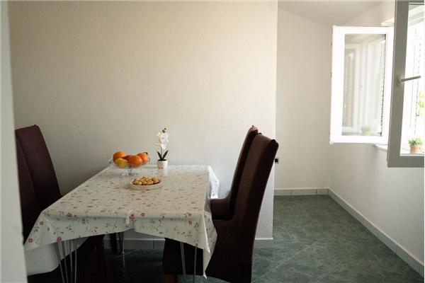 Apartman A4, na 3 osebe