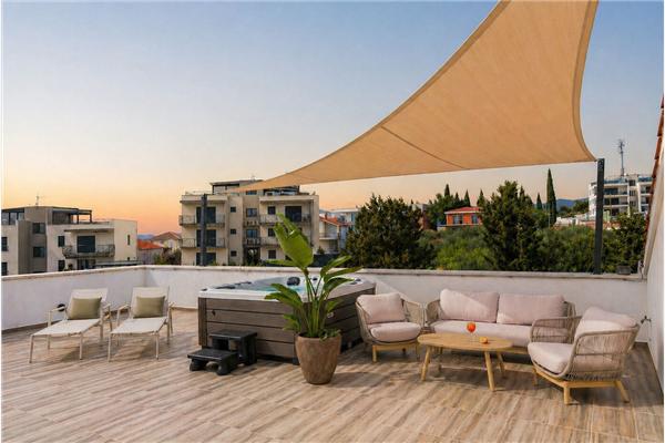 Apartment A2, for 8 persons