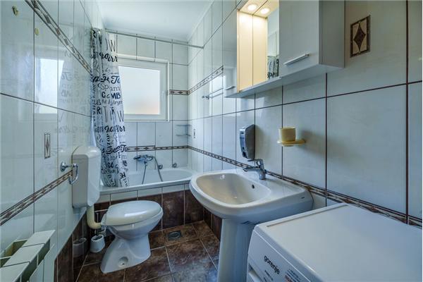 Apartment A2, for 3 persons