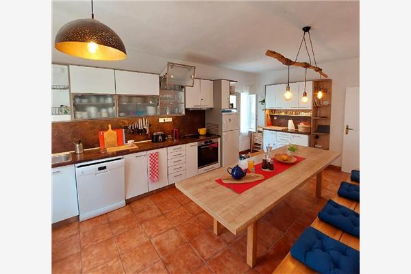 House K1, for 14 persons