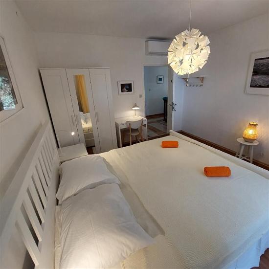 House K1, for 14 persons