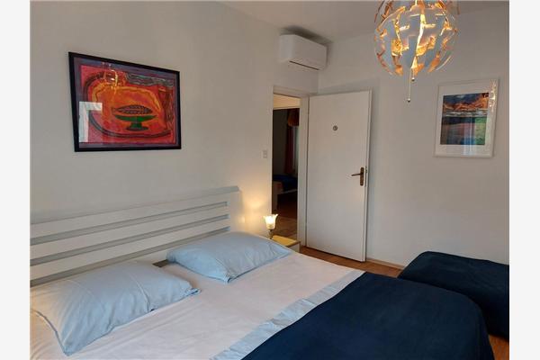 House K1, for 14 persons