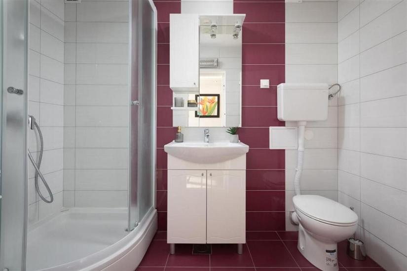 Apartment A1, for 5 persons