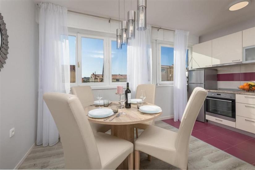 Apartment A1, for 5 persons