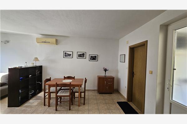 Apartment A1, for 4 persons