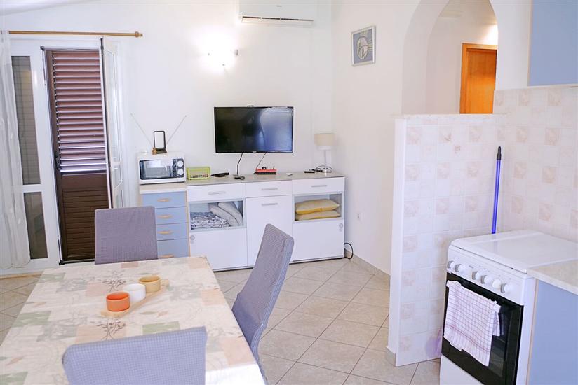 Apartment A1, for 5 persons