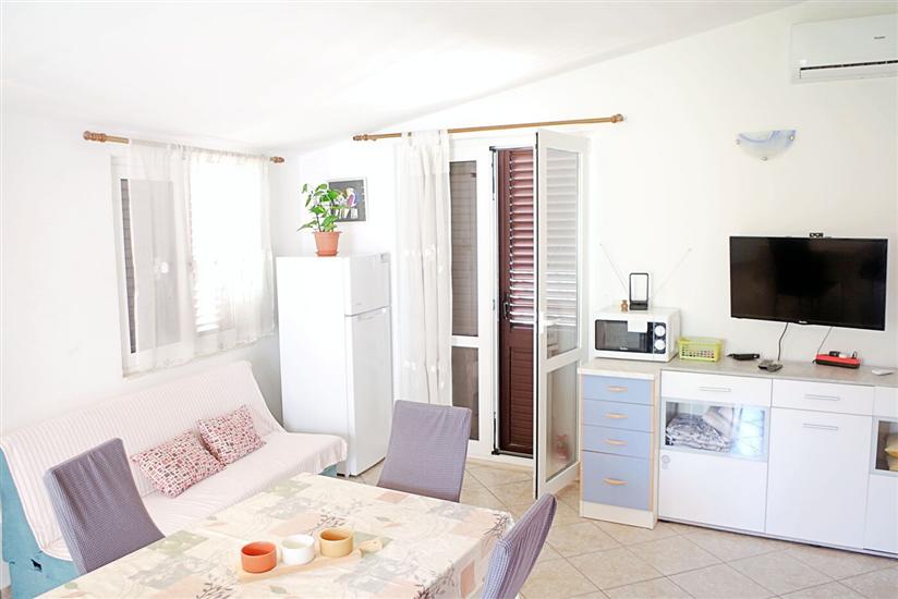 Apartment A1, for 5 persons