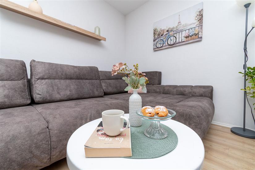 Apartment A1, for 5 persons