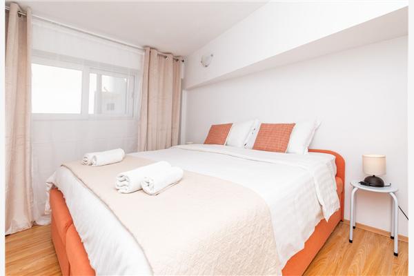 Apartment A1, for 5 persons