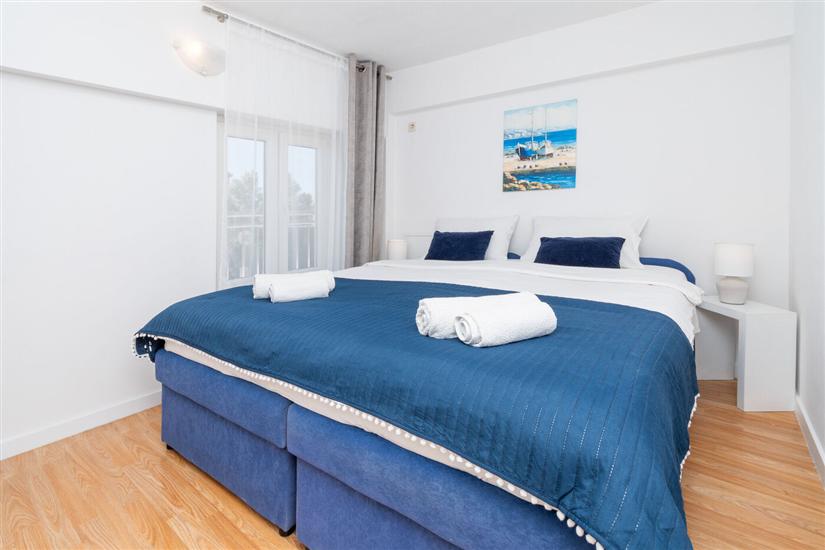 Apartment A1, for 5 persons