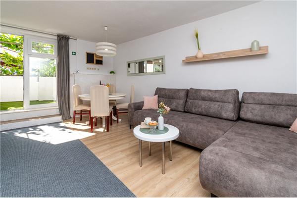 Apartment A1, for 5 persons