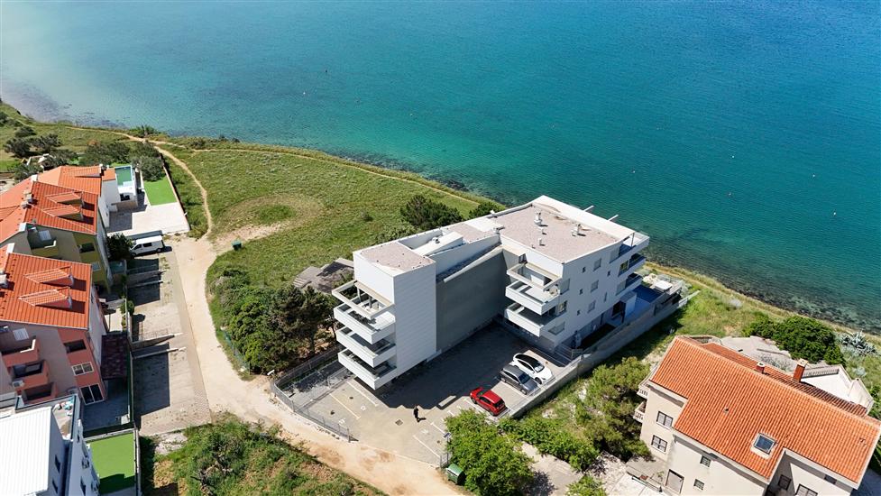 Apartment Luxury Beachfront Jacuzzi Suite with Sea View