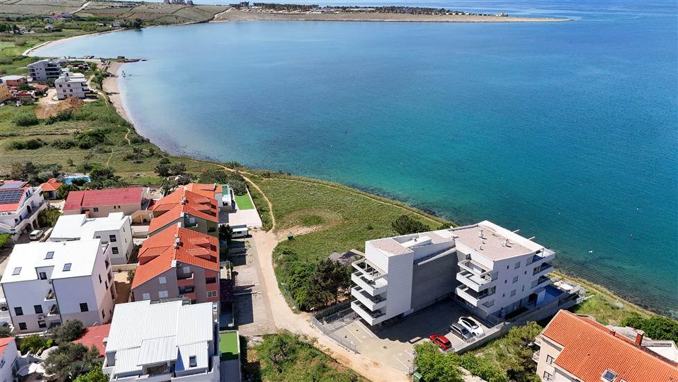 Apartment Luxury Beachfront Jacuzzi Suite with Sea View