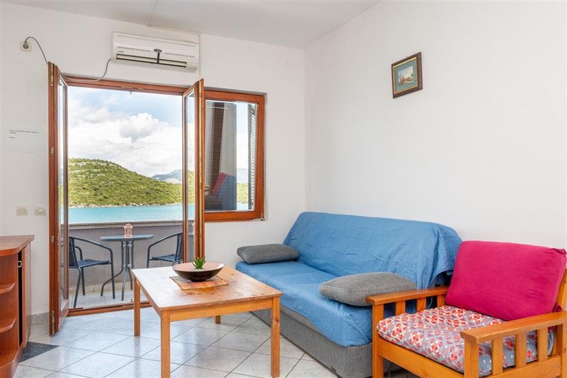 Apartment A4, for 5 persons