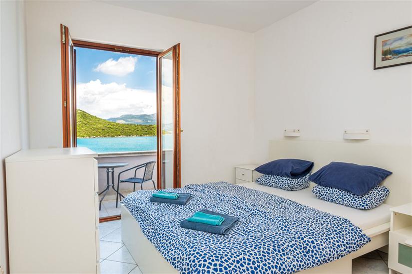 Apartment A4, for 5 persons