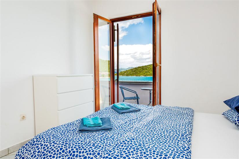 Apartment A4, for 5 persons
