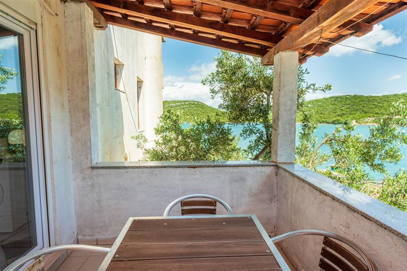 Apartment A4, for 5 persons