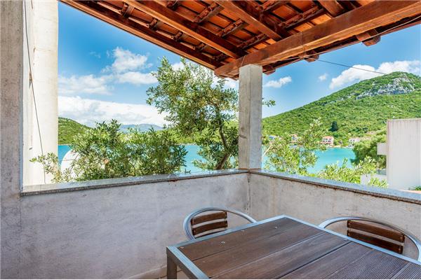 Apartment A4, for 5 persons
