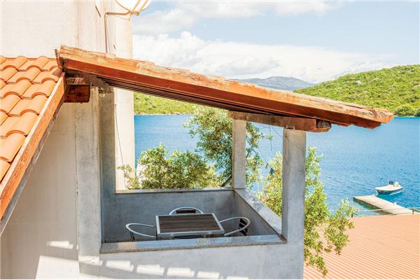 Apartment A4, for 5 persons