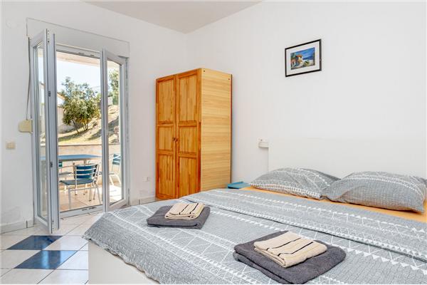 Apartment A4, for 5 persons