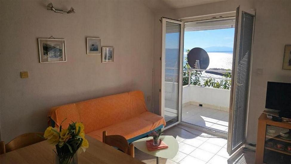 Room S1, for 2 persons