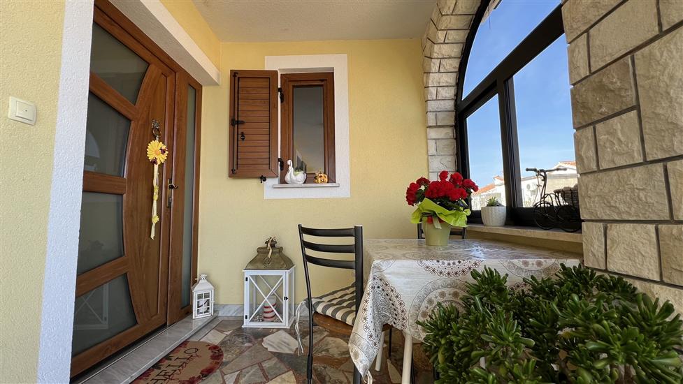 Apartment A1, for 5 persons