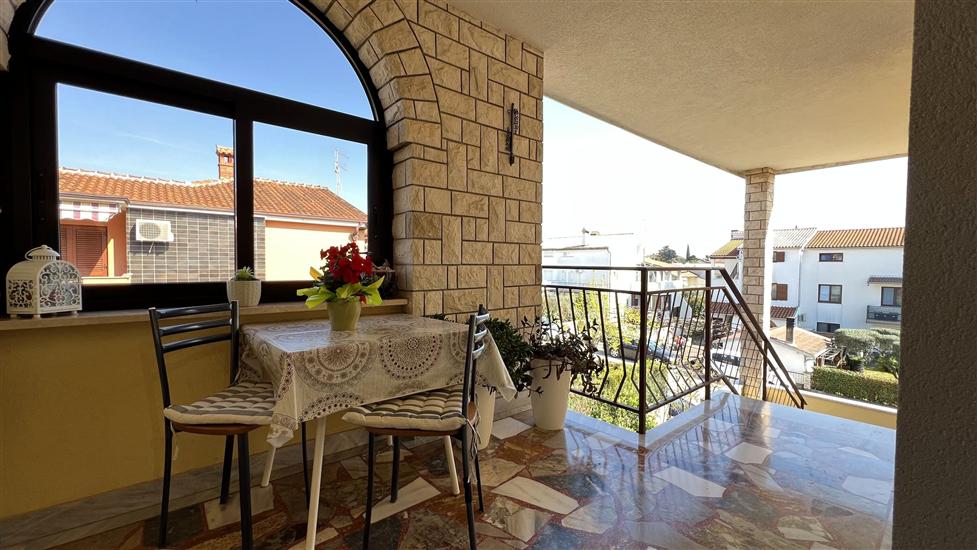 Apartment A1, for 5 persons