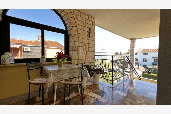 Apartment A1, for 5 persons