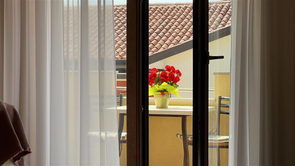 Apartment A1, for 5 persons