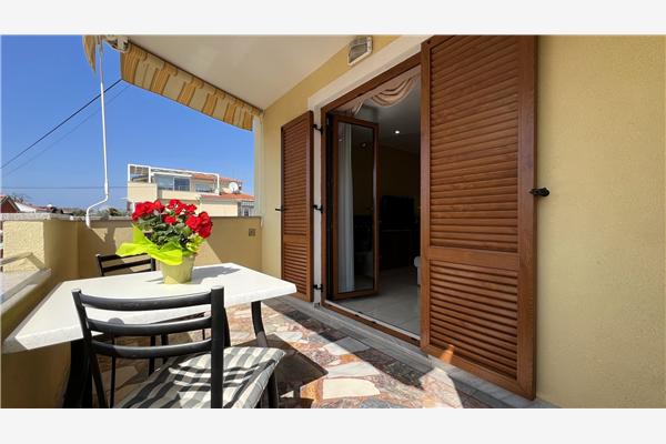 Apartment A1, for 5 persons