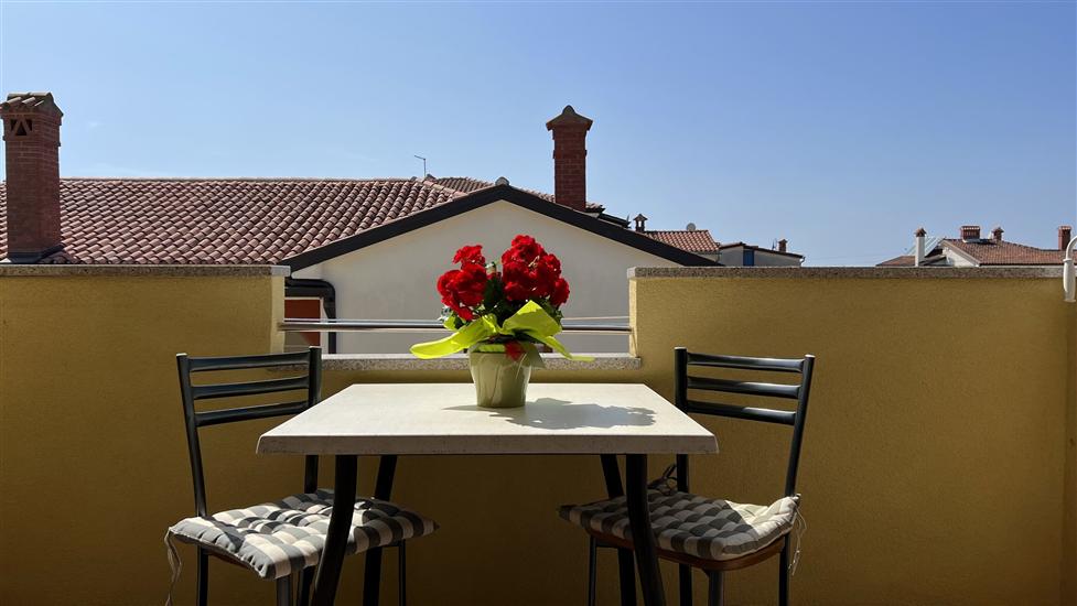 Apartment A1, for 5 persons