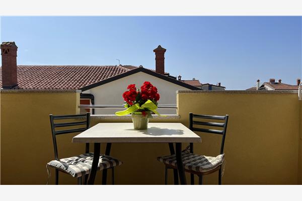 Apartment A1, for 5 persons