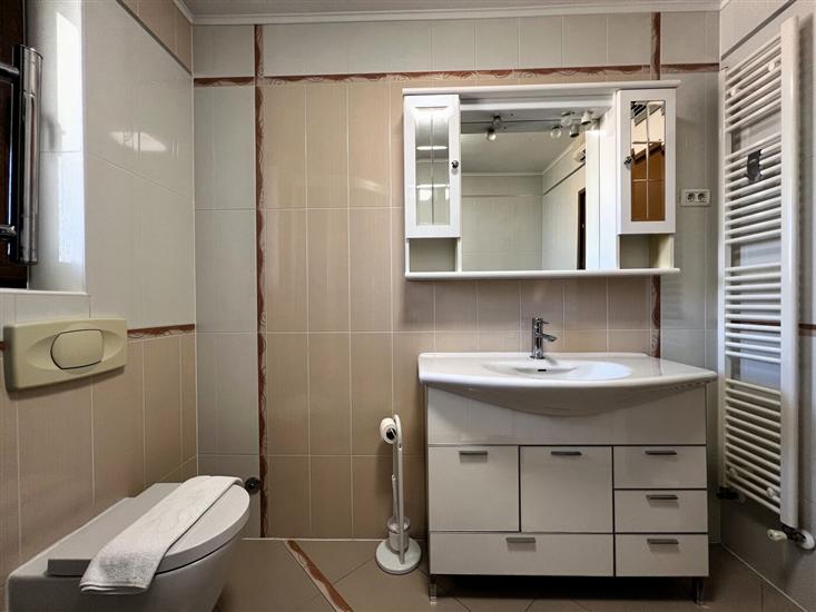 Apartment A1, for 5 persons